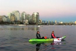 Picture of Vancouver Evening Kayak Tour - Single Kayak
