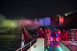 Picture of Niagara Night Tour with Dinner & Fireworks Boat Cruise