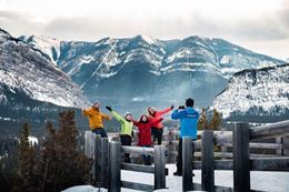 things to do in Banff  in winter sightseeing tour wildlife