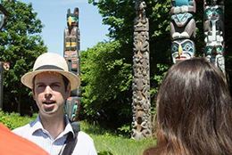 unique things to do in Vancouver – Stanley Park Tour totem poles