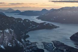 Squamish Flightseeing Tour BC fjord