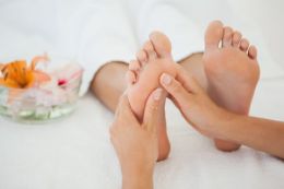 Toronto day spa experience foot massage