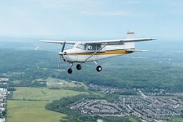 scenic flight tour over Ottawa Gatineau small plane