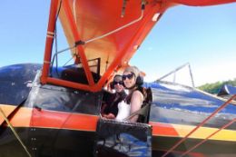 Ottawa biplane ride is perfect gift experience for hard to buy for.