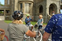 Victoria Tour by Bike, British Columbia, Craig Darroch Castle