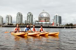 fun things to do in Vancouver, Learn to Kayak