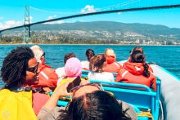 Vancouver sightseeing boat tour - bridge