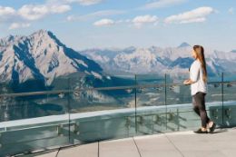 Banff Wildlife Tour and Gondola Observation Deck