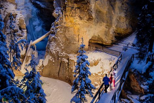 Johnston Canyon Icewalk, Evening Tour, frozen waterfalls