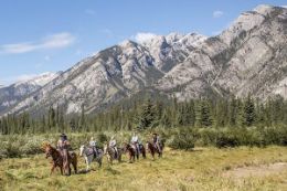 Banff horseback riding and cowboy cookout bbq