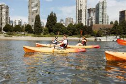Vancouver Kayaking tour False Creek