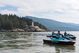 See the best sites of Vancouver on a Seadoo Tour