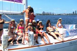sailing Toronto Islands and Harbour tour with friends