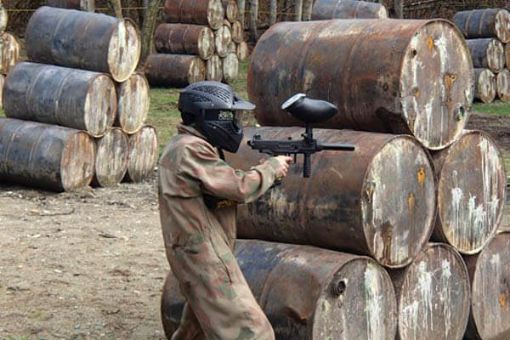 Outdoor fun with paintball, Ottawa region