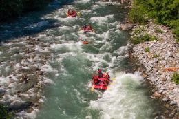 Whitewater rafting experience Whistler BC Green River