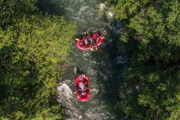 rafting down Green River, Whistler BC, family fun
