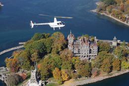 helicopter tour from Gananoque over Boldt Castle