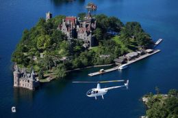 helicopter flight tour over 1000 Islands, Boldt Castle