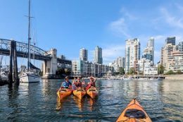 fun things to do in Vancouver - guided kayak tour