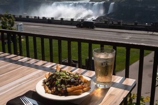 Niagara Falls All Canadian Walking Food Tour