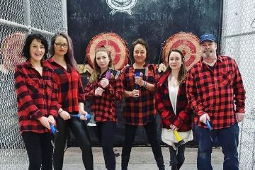 Kelowna E-Bike Ride & Axe Throwing Experience Gift Kelowna E-Bike Ride & Axe Throwing Experience Gift