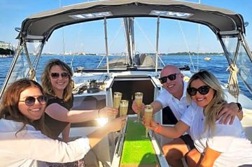 Champagne Sailing Cruise Niagara Champagne Sailing Cruise Niagara