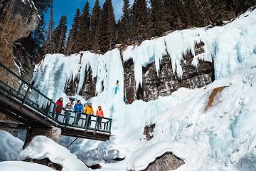 Johnston Canyon Icewalk Banff tour Johnston Canyon Icewalk Banff tour