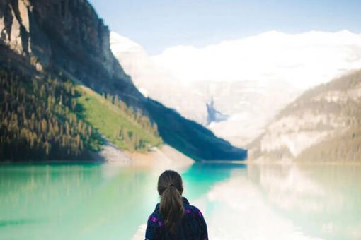 visit Lake Louise Banff Alberta