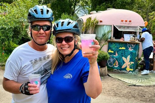 Toronto Islands Bicycle Tour Runaway Cafe