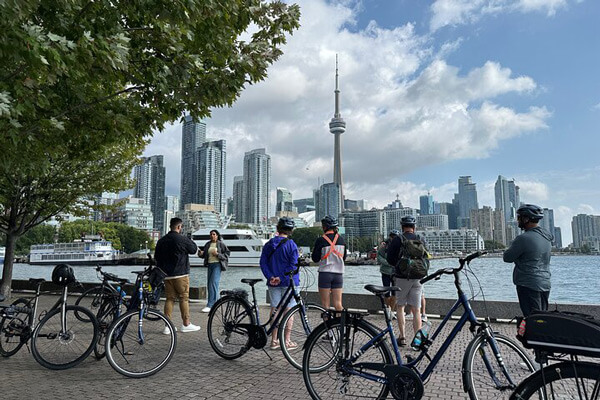 Toronto Islands: Morning or Twilight 3.5-Hour Bike Tour