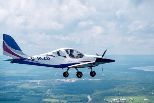 Introductory flying lesson over Toronto