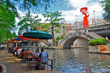 San Antonio Riverwalk Food Tour river view San Antonio Riverwalk Food Tour river view