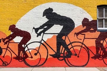 Richmond, Virginia Mural Street Art Tour cyclists Richmond, Virginia Mural Street Art Tour cyclists
