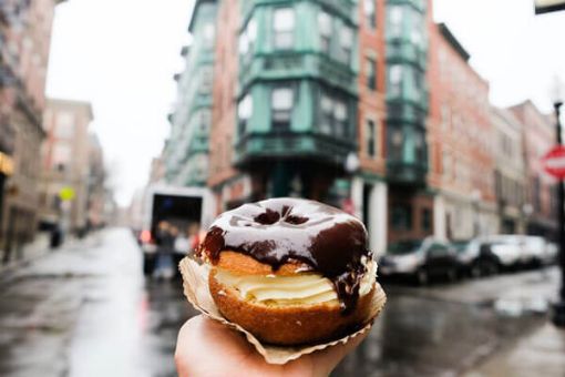 Boston Historic Downtown Donut Tour - Boston Cream Donut